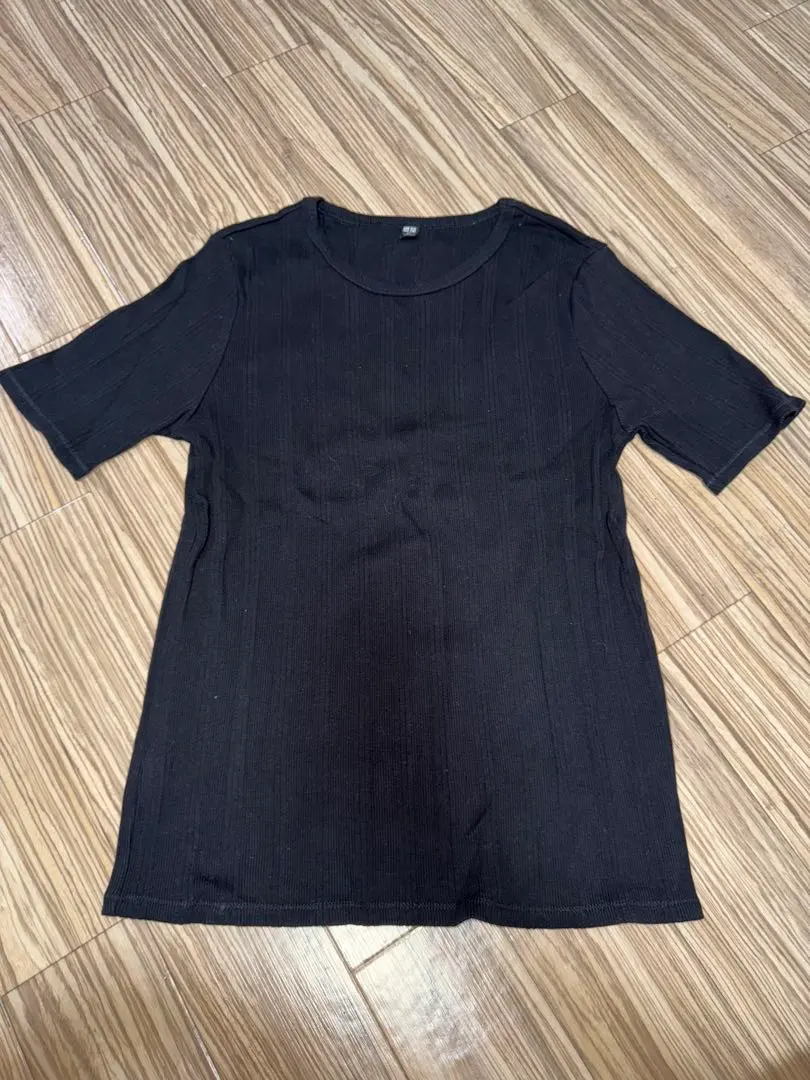 UNIQLO 黑色 T恤 XL 的縮圖