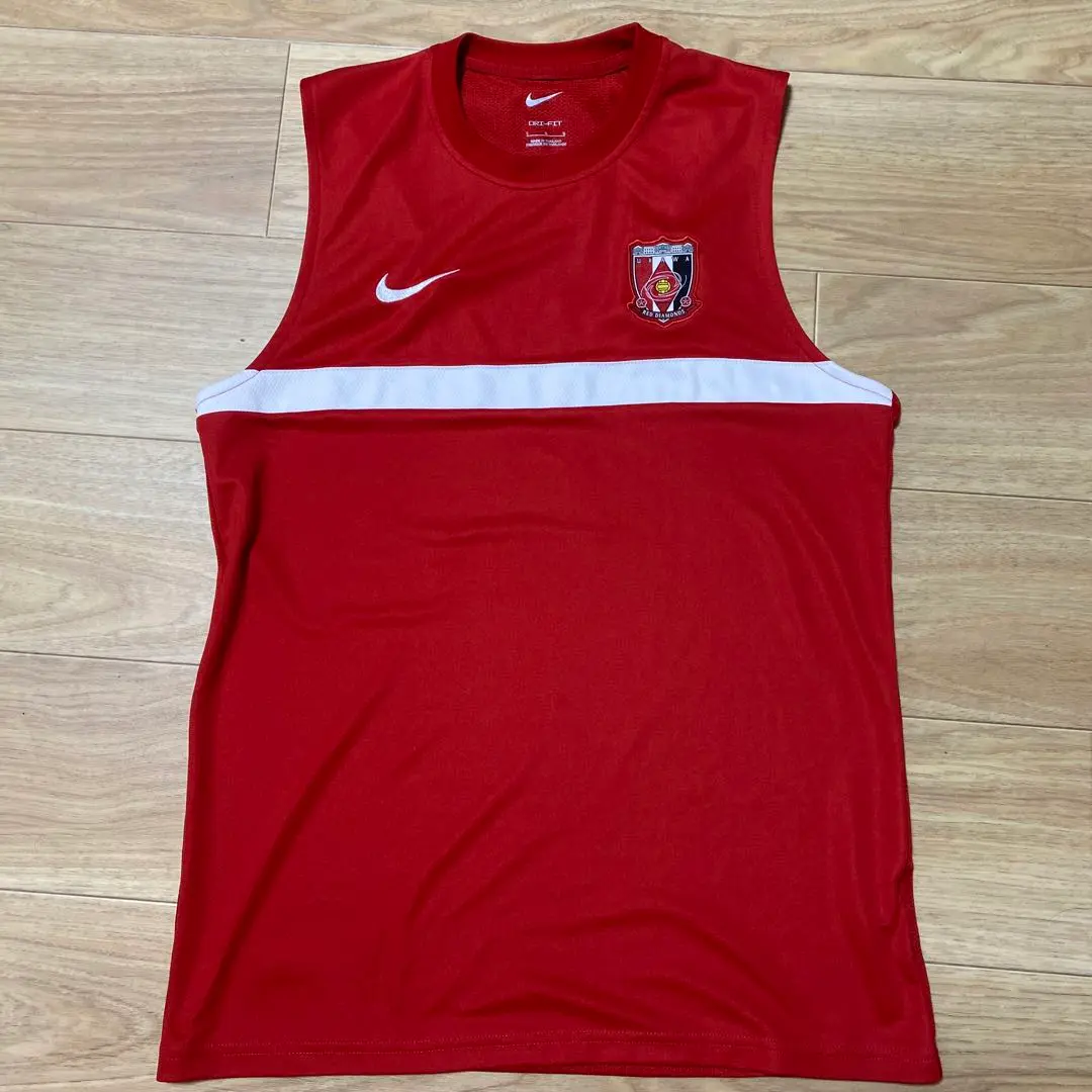 ⭐︎レア‼︎ Nike ナイキ サッカー 浦和レッズ タンクトップ ノースリーブ 2025年最新】浦和 タンクトップの人気アイテム - メルカリ