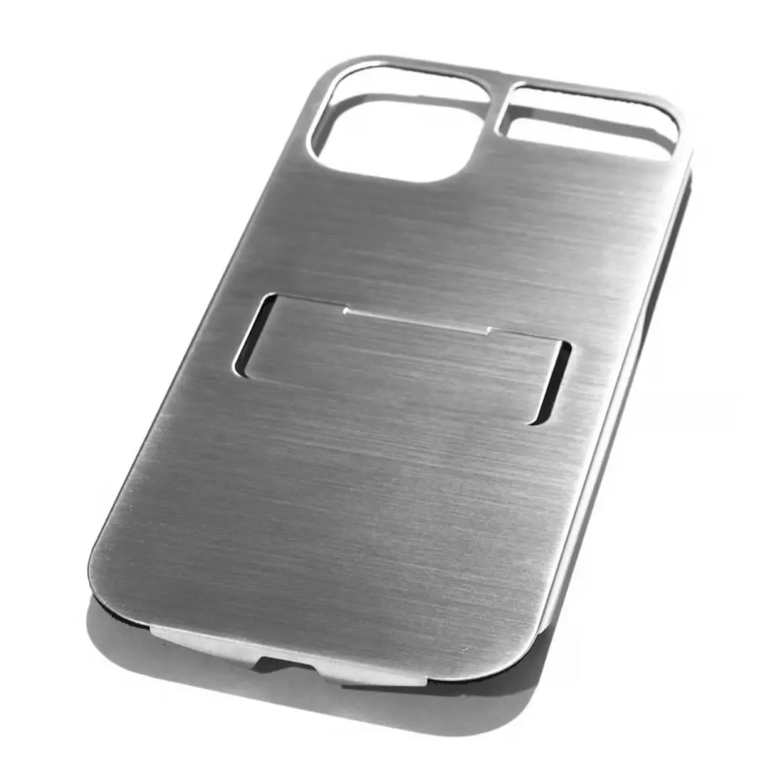 深水光太使用CLAUSTRUM iPhone 16pro スマホケース