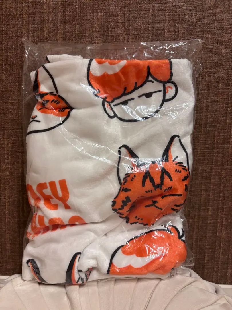 Thumbnail of Meichan (singer) blanket