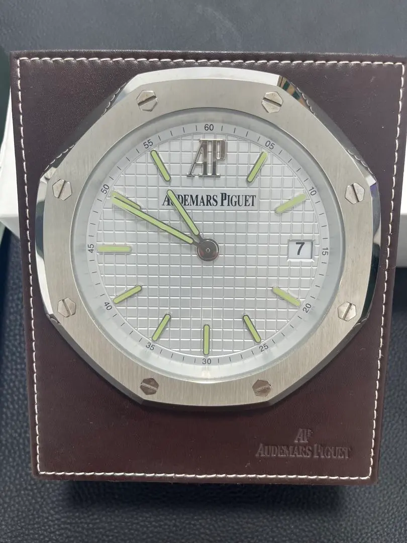 新品‼️【非売品‼️】オーデマピゲ　ウォッチスタンド　時計置き　ノベルティ 2025年最新】オーデマピゲ 置き時計の人気アイテム - メルカリ