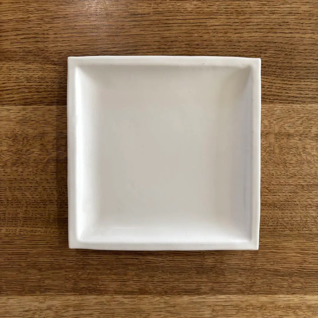 Thumbnail of Masanobu Ando Rim Thin Square Plate LM White Matte Glaze