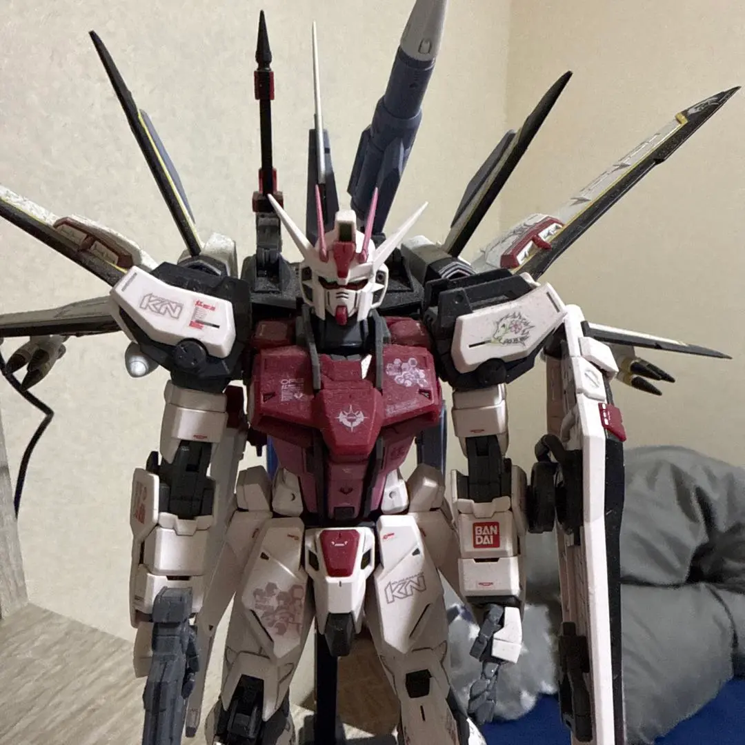 MGガンプラジャンク ストライクルージュ　オオトリ装備　ver.RM MG 1/100 ストライクルージュ オオトリ装備 Ver.RM｜バンダイ