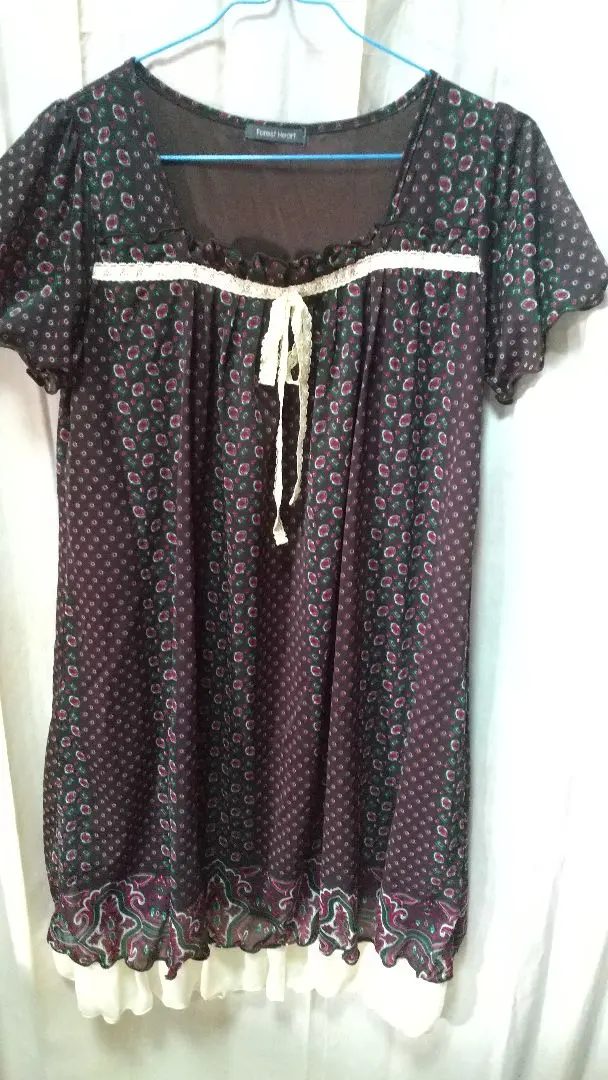 Thumbnail of Floral tunic with ribbon, size M