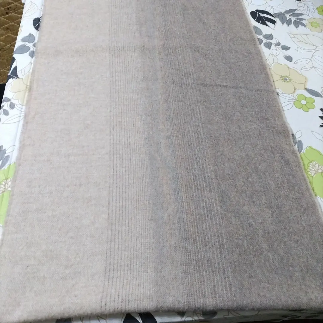 Thumbnail of Warm beige shawl muffler
