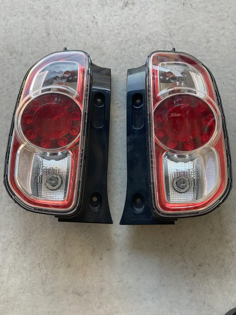 極美品　純正　スズキ　ハスラー　MR テールランプ左　フレアクロスオーバー ハスラー／フレアクロスオーバー／MR31S／MR41S 純正