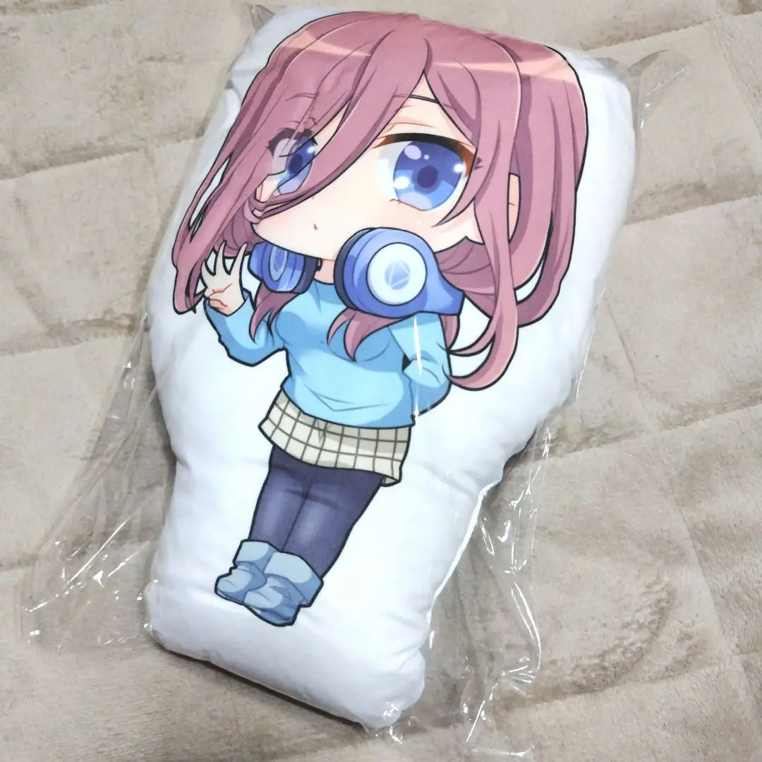 2025年最新】五等分の花嫁 ダイカットクッション 中野三玖の人気