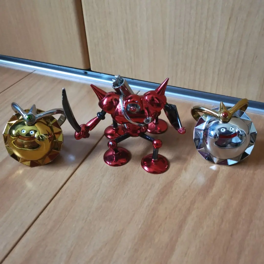 【新品 未開封】ドラゴンクエスト メタリックモンスターギャラリー タイプG Amazon.co.jp: ドラゴンクエスト メタリックモンスターズ