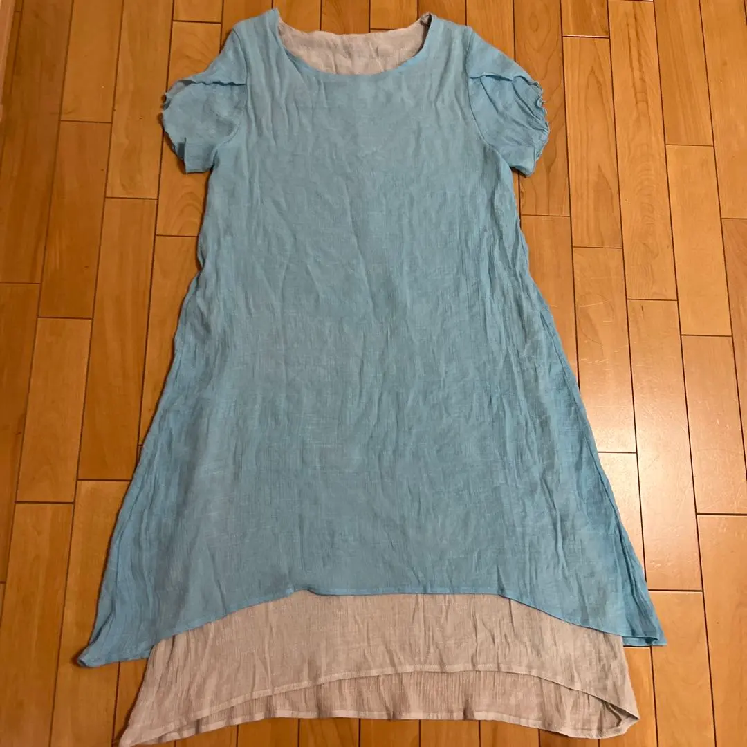 Thumbnail of Two-tone dress in light blue and gray