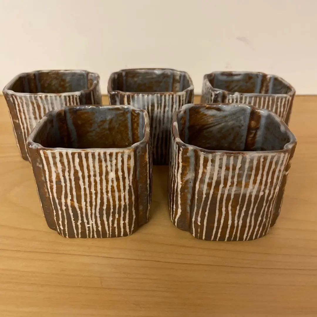 川瀬竹春作　大明萬暦年製款　染付　鮎皿　六客　共箱　B　R5847 川瀬順一 青花豆彩葡萄文煎茶碗 五 | しぶや黒田陶苑