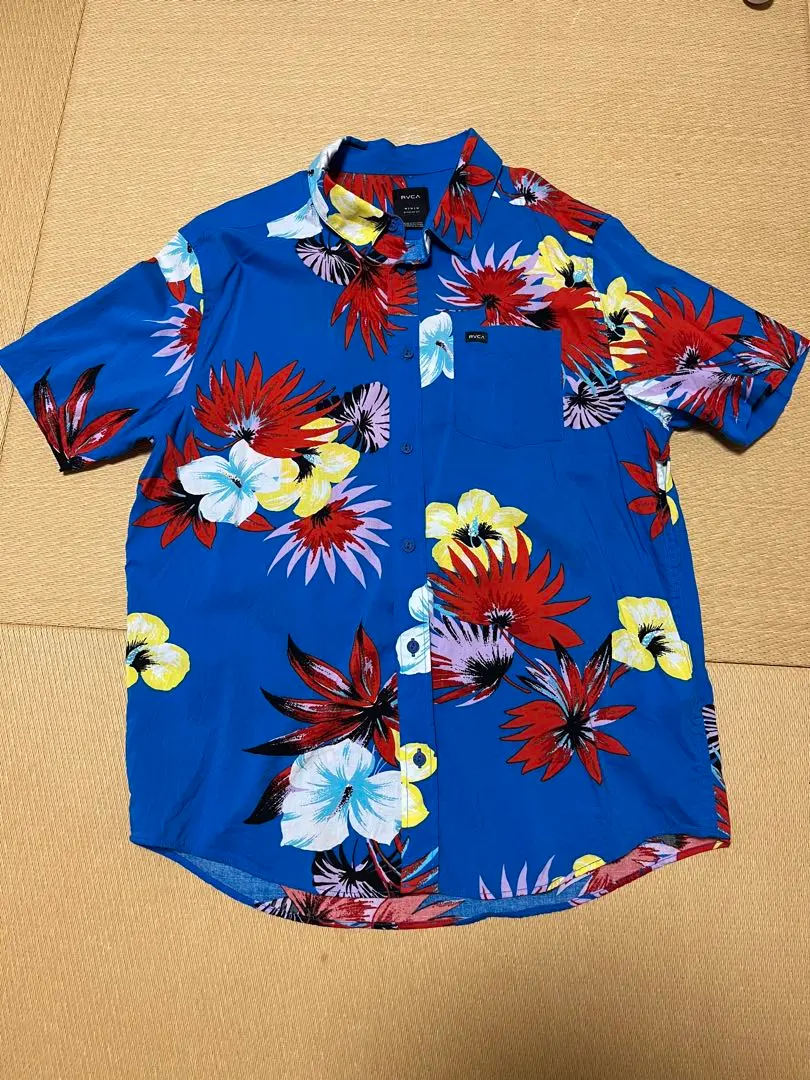RVCA 阿羅哈襯衫 M 尺寸 花紋 的縮圖