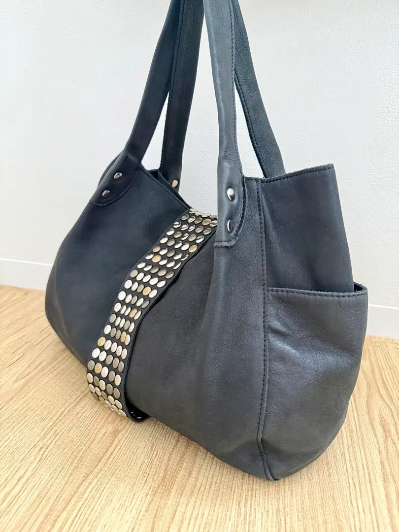 TRES スタッズ レザートートバッグ Y2K ハンドバッグ 定価26000円】 TRES トートバッグ スタッズ レザー ハンドバッグ