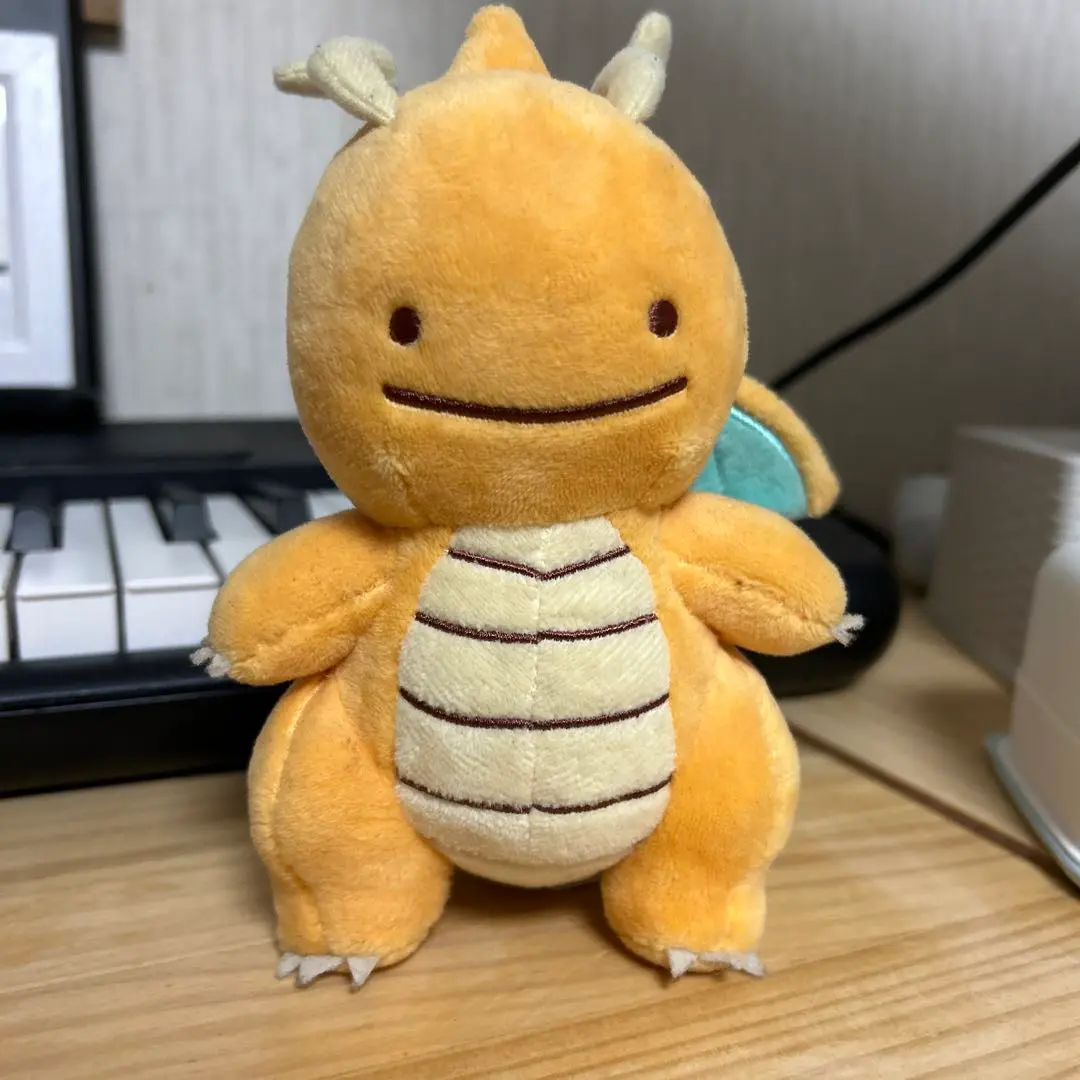 へんしん！メタモン　カイリュー　マスコット　ぬいぐるみ　キーホルダー Amazon.co.jp: ポケモンセンターオリジナル マスコット へんしん