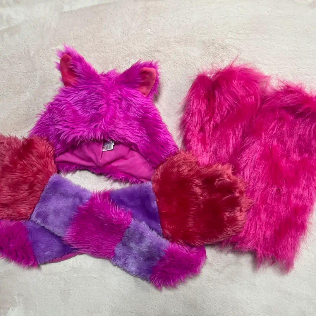チェシャ猫マフラーファンキャップ ＆ レッグウォーマー Amazon.co.jp: デイズニー チシャ猫 チェシャ猫 マフラー ファン
