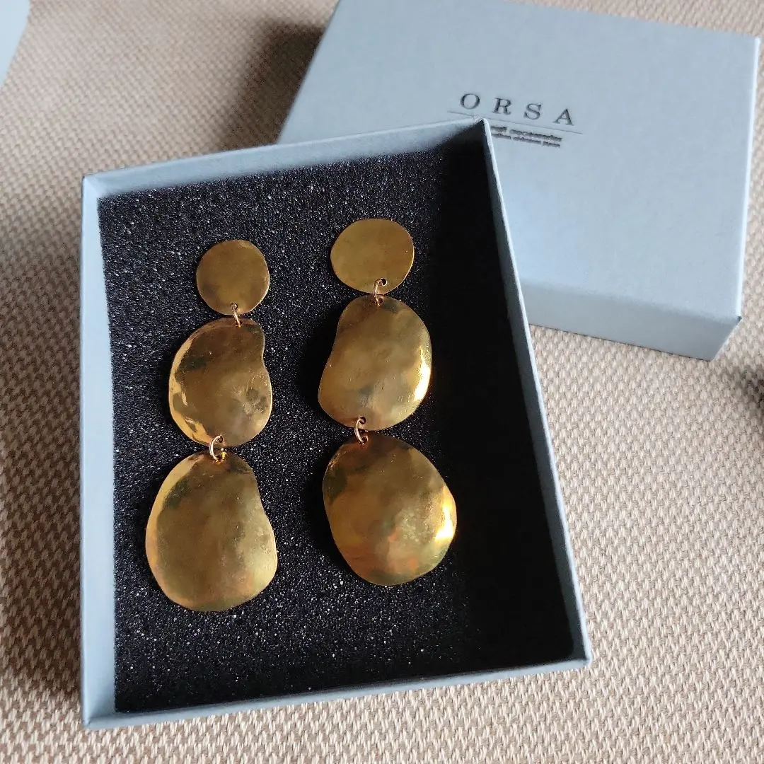 orsa ピアス　アクセサリー 天然石の輝きを身に着ける。「accessories ORSA」の