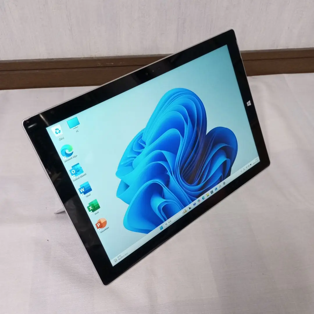 タブレット Microsoft - Surface Pro3 Model1631 i3 64GB 4GB Win10 Amazon.com : Microsoft Surface Pro 3 1631 Tablet - Intel