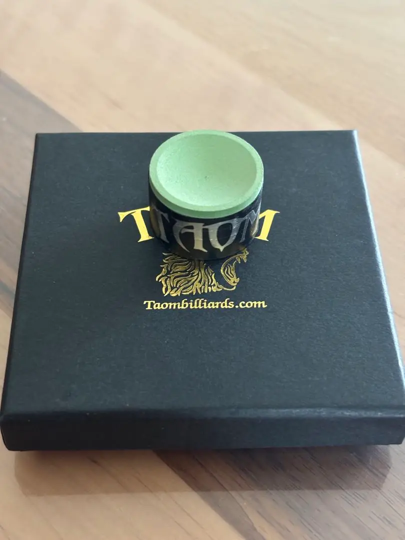ビリヤードチョーク(TAOM V10)、レザーケース&ホルダーセット ビリヤードチョーク(TAOM V10)、レザーケース&ホルダーセット