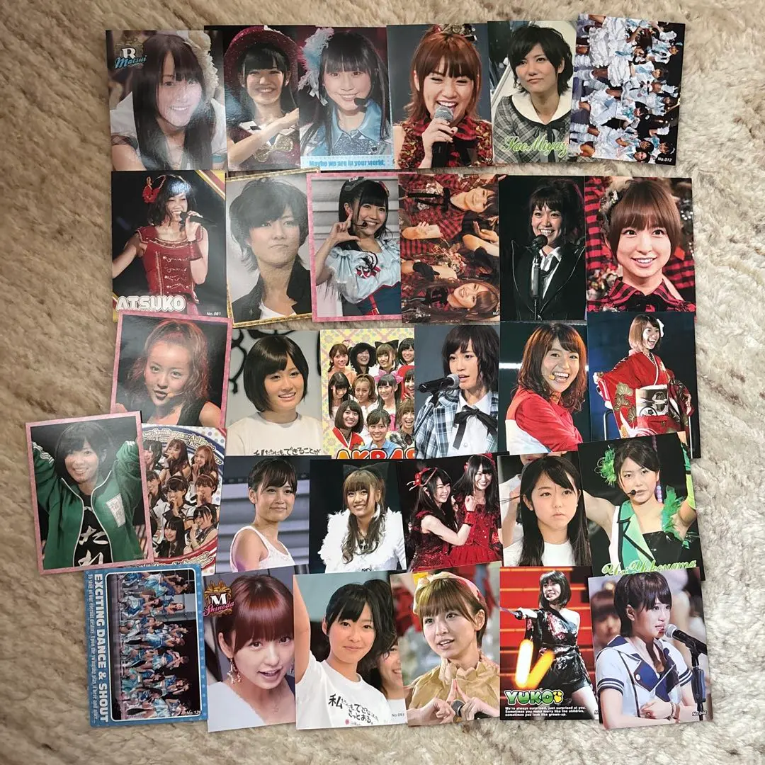 Thumbnail of AKB48 bromide set with stickers