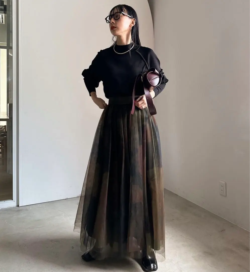 【最終値下げ】UND GYPSUM ART TULLE SKIRT(カーキ) 2025年最新】UND GYPSUM ART TULLE SKIRTの人気アイテム - メルカリ