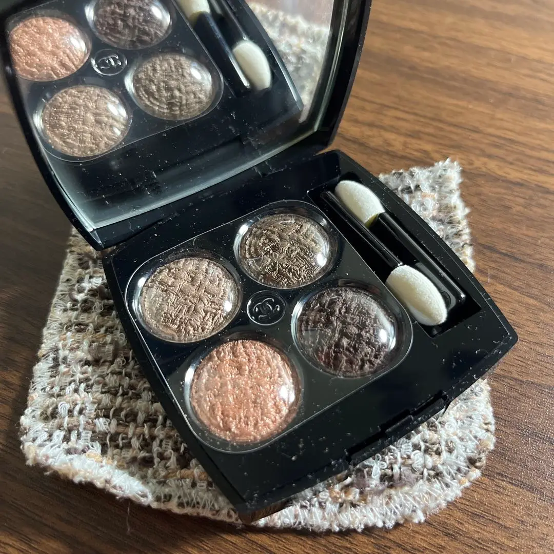 CHANEL レキャトルオンプルツイード 04ツイードブランエローズ レ キャトル オンブル ツイード 04 ツイード ブラン エ ローズ