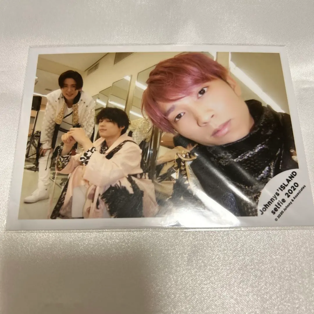 Thumbnail of Official photos Snow Man SixTONES