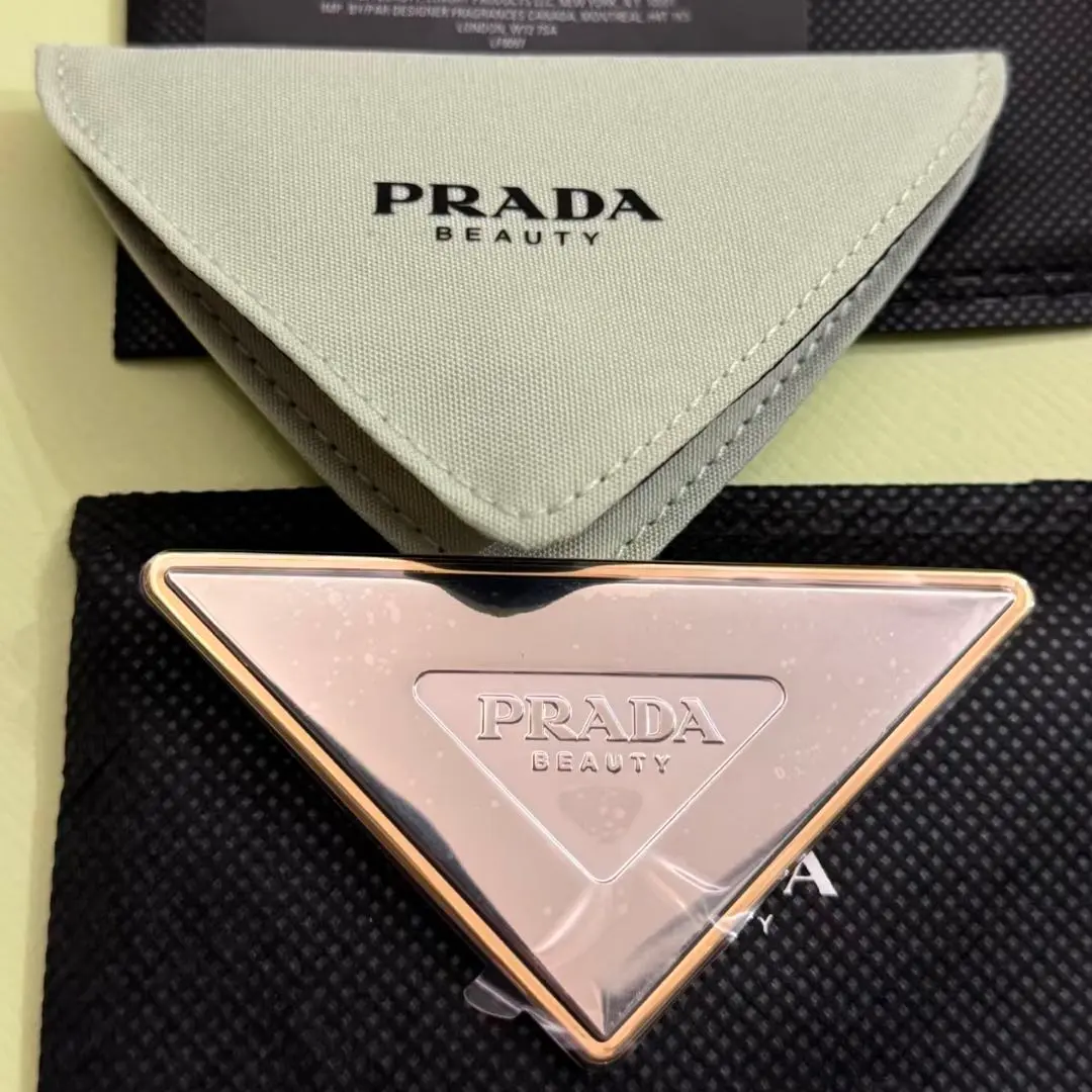 【グリーン】PRADA ノベルティ　ミラー　限定　非売品　プラダ　レア グリーン】PRADA ノベルティ ミラー 限定 非売品 プラダ レア