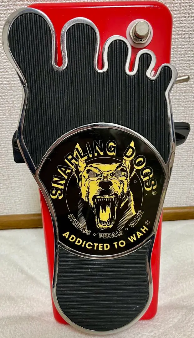 ジェフベック愛用のワウペダル！Snarling Dogs Whine-O Wahを