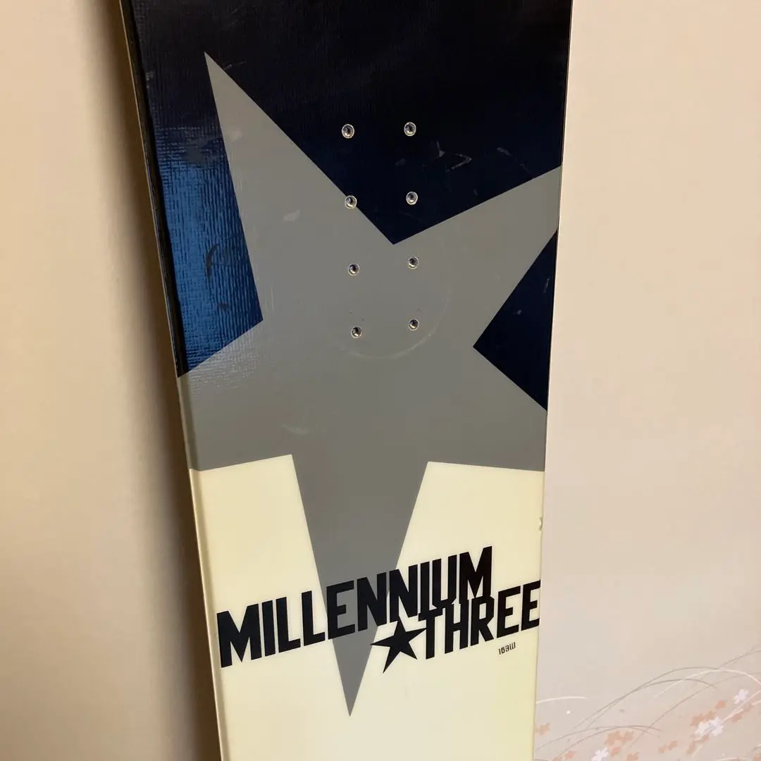 美品  MILLENNIUM THREE  156cm M3(MILLENIUM THREE) スノーボード 板 メンズ 単品 2022 M3