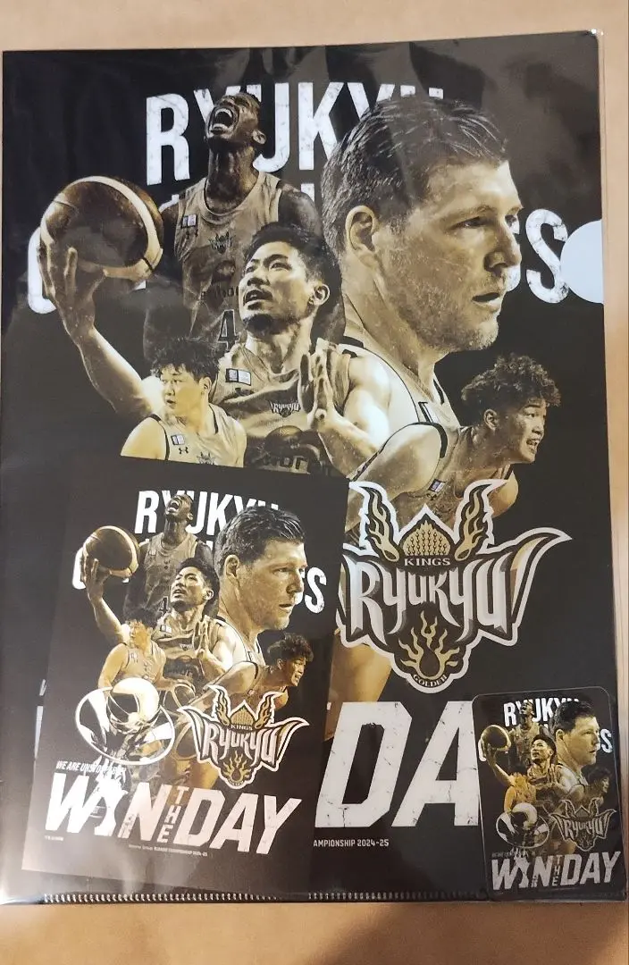 琉球ゴールデンキングス ポスター 2枚セット　レア　Bリーグ　希少品 琉球ゴールデンキングス ポスター 2枚セット レア Bリーグ 希少