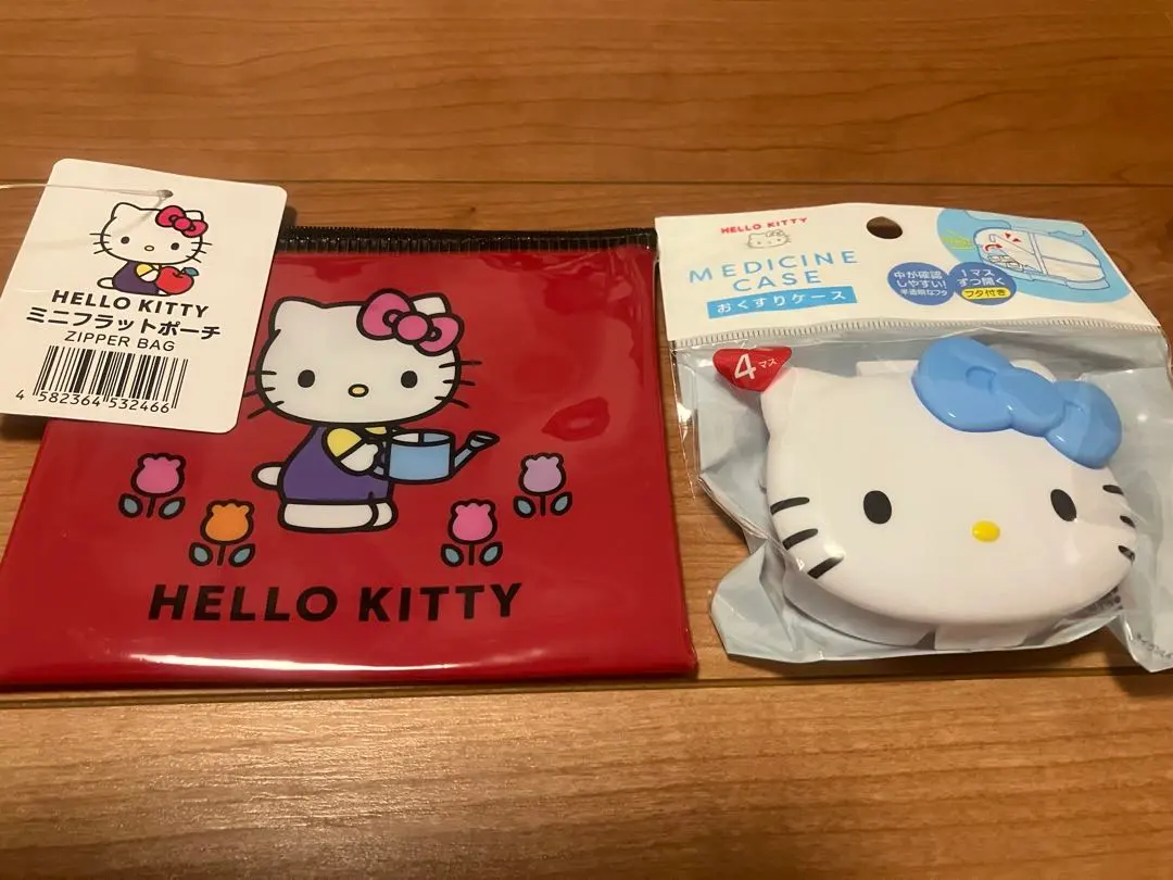 Thumbnail of 【Brand New】Hello Kitty Mini Flat Pouch & Medicine Case Set of 2