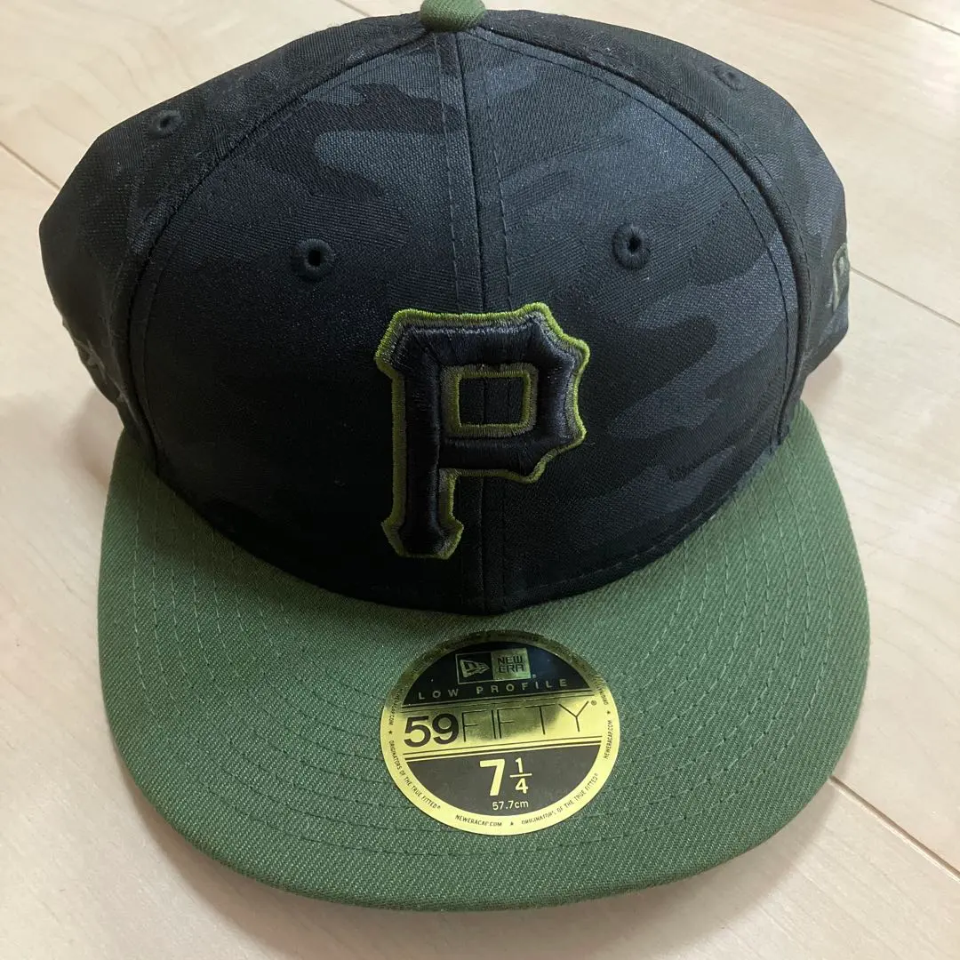 Thumbnail of New Era Pirates Black and Green Cap