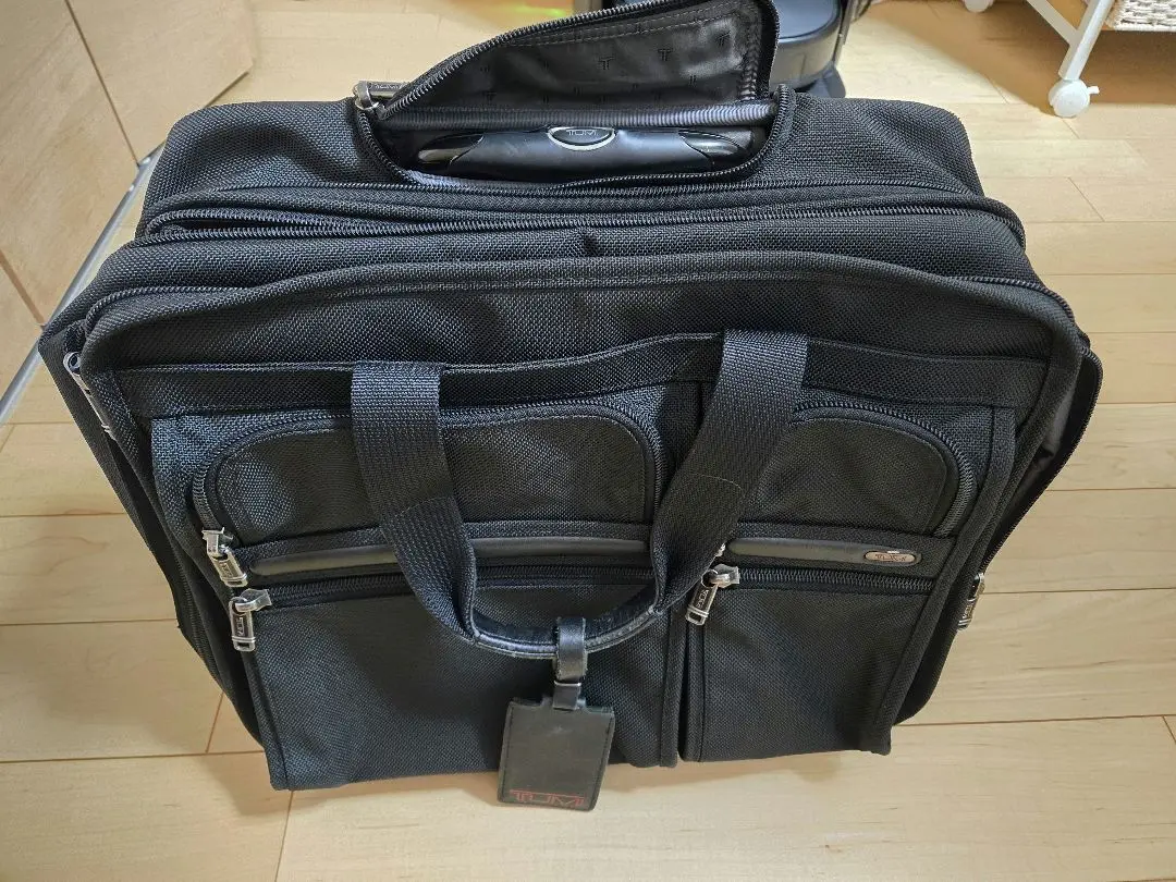 廃盤モデル　トゥミ　キャリーケース　G4.4　ナイロン　ブラック　26103D4 楽天市場】TUMI トゥミ 26103 G4.4 キャリーバッグ ブリーフ