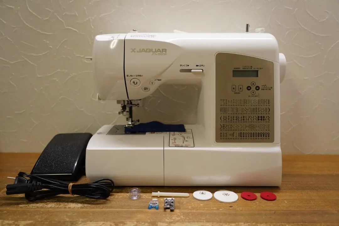 Thumbnail of Jaguar Computer Sewing Machine JTA-3300W, Foot Controller Included ♪