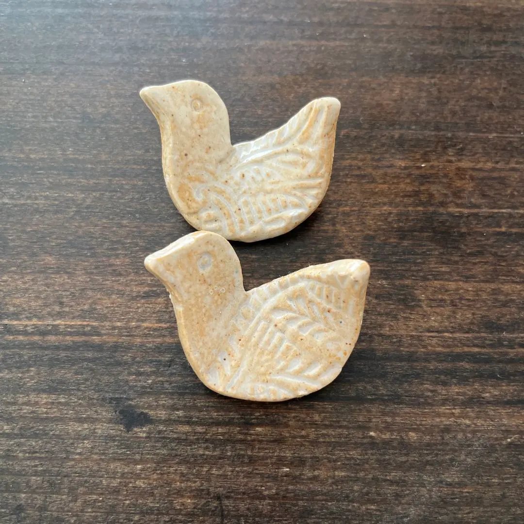 Thumbnail of Set of 2 ceramic bird-shaped chopstick rests