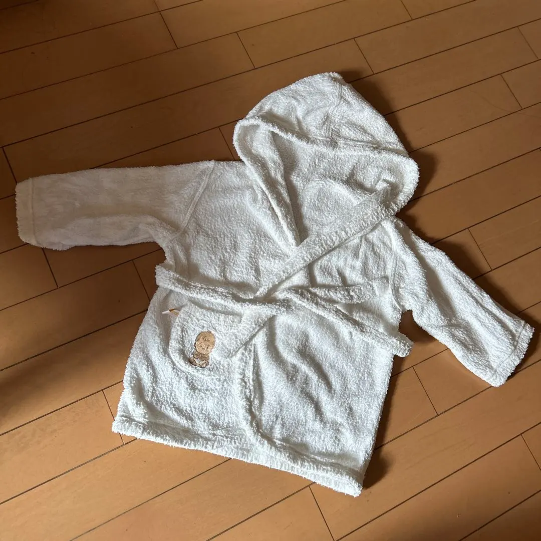 Thumbnail of Baby bathrobe