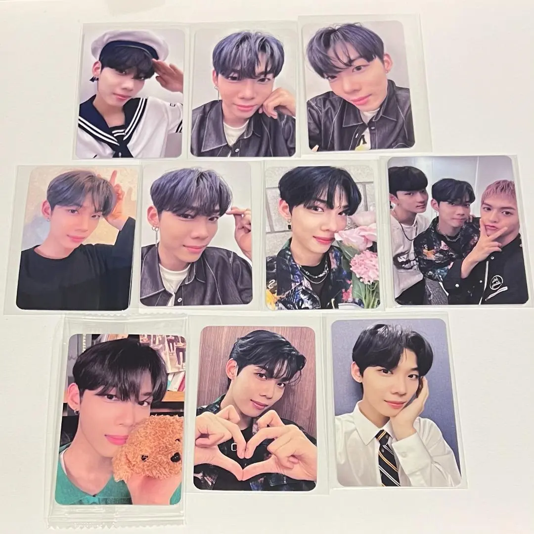 Thumbnail of n.SSign nssign Robin Wormhole Activity Period Autograph Session Trading Card