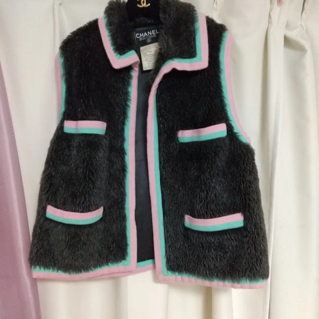 シャネル CHANEL ダウンベスト - メルカリ