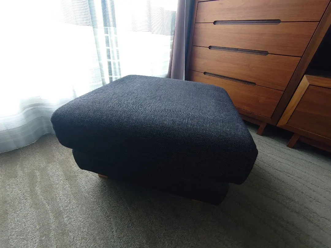 【美品】NOYESのオットマン（クッション部分取り外し可）／ブラウン 美品】NOYESのオットマン（クッション部分取り外し可