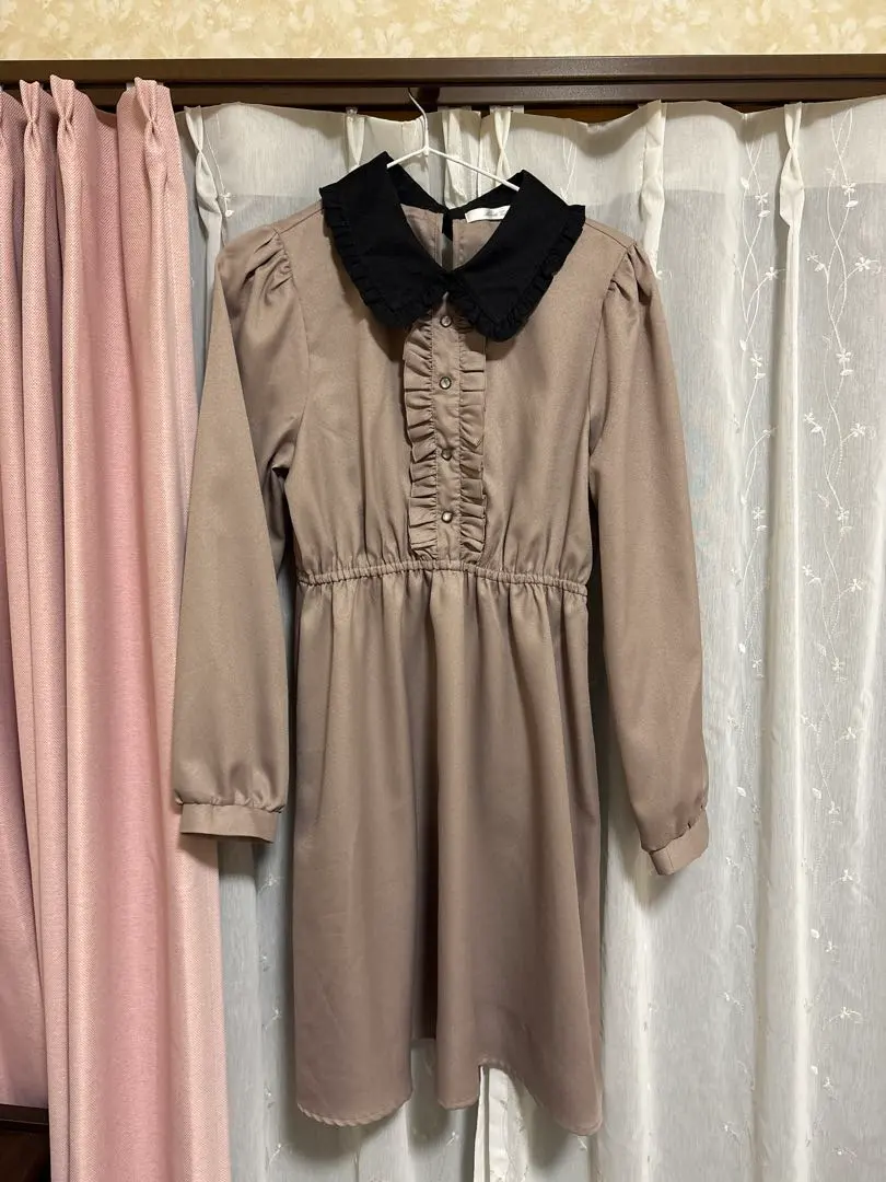 Thumbnail of Dull pink mini dress