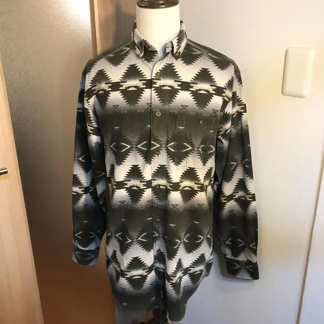 Thumbnail of Men's 【Excellent Condition US Woolrich】L Gray Navajo Thick Flannel Shirt Ortega