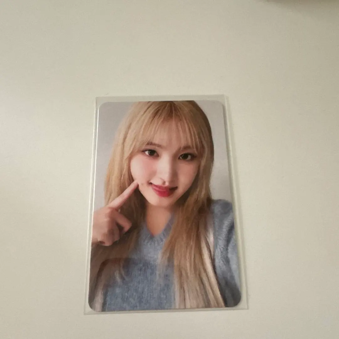 Thumbnail of IVE MINE LOVED IVE photocard Liz