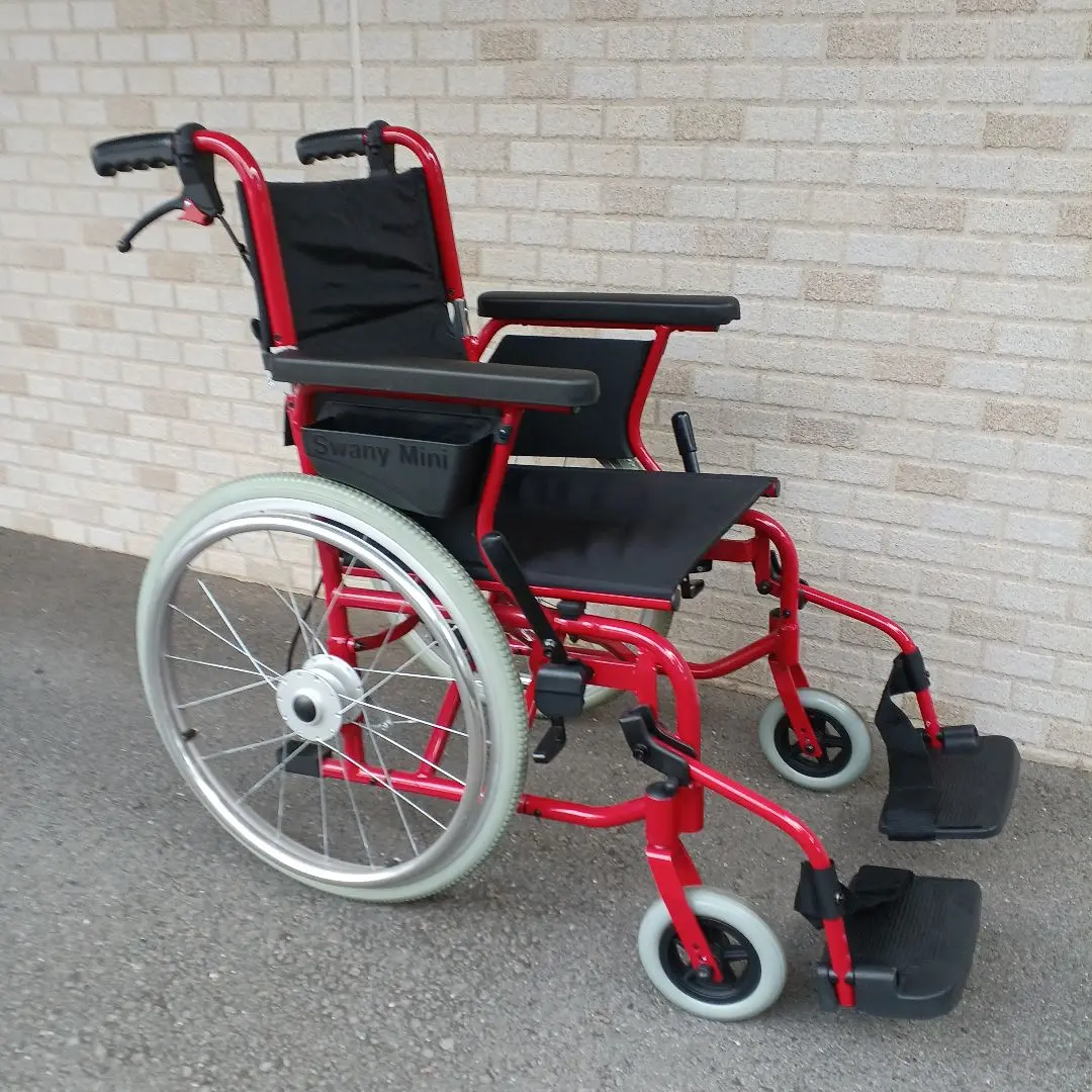 【超美品】スワニー・ミニ　レッド 車椅子 スワニー・ミニ レッド 車いす 【USED販売】SWANYit(スワニーイット)
