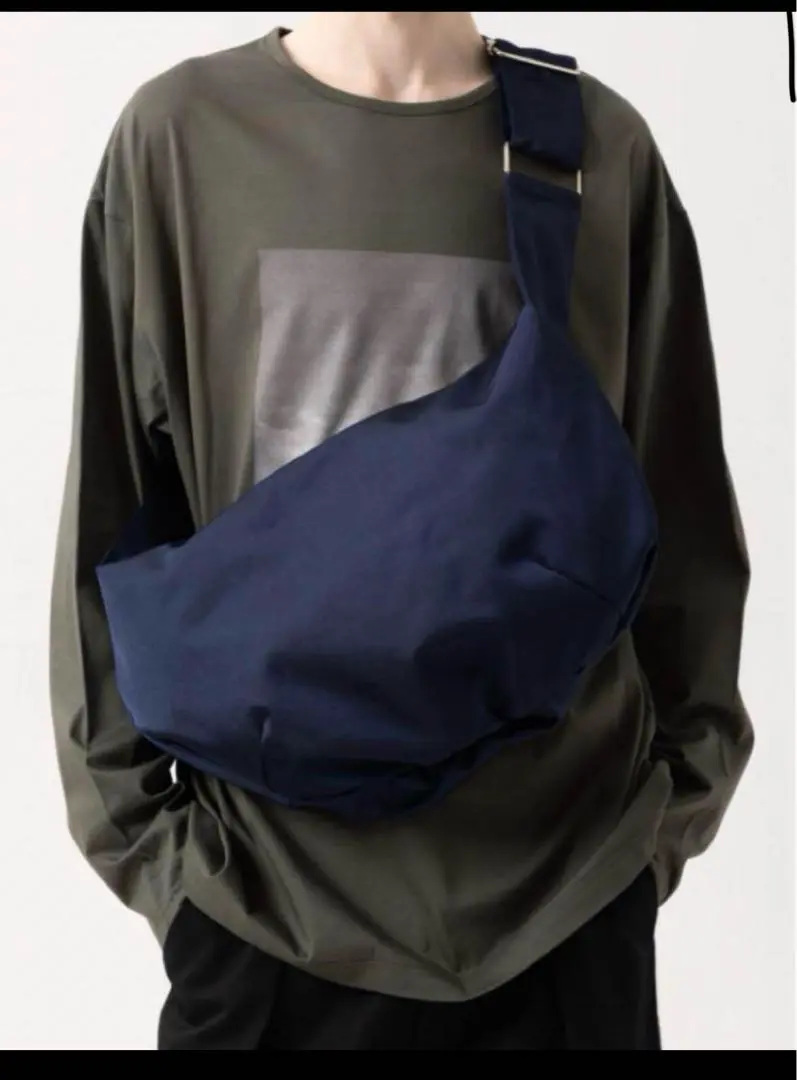MB ULTIMATE FABRIC ハーフムーンボディバッグ BIG ブラック MB ULTIMATE FABRIC ハーフムーンボディバッグ BIG | MB -there