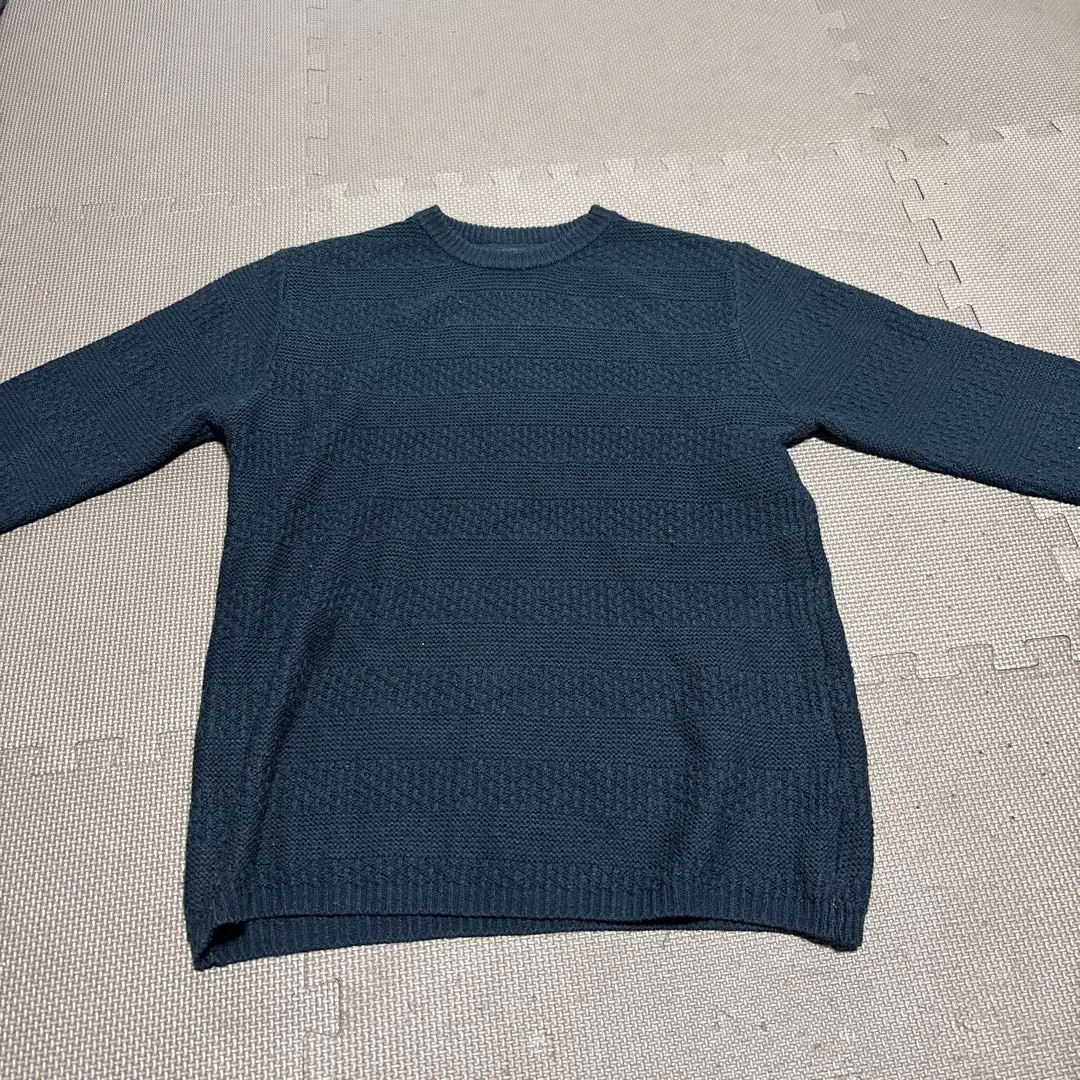 Thumbnail of Dark blue long-sleeved crew neck knit