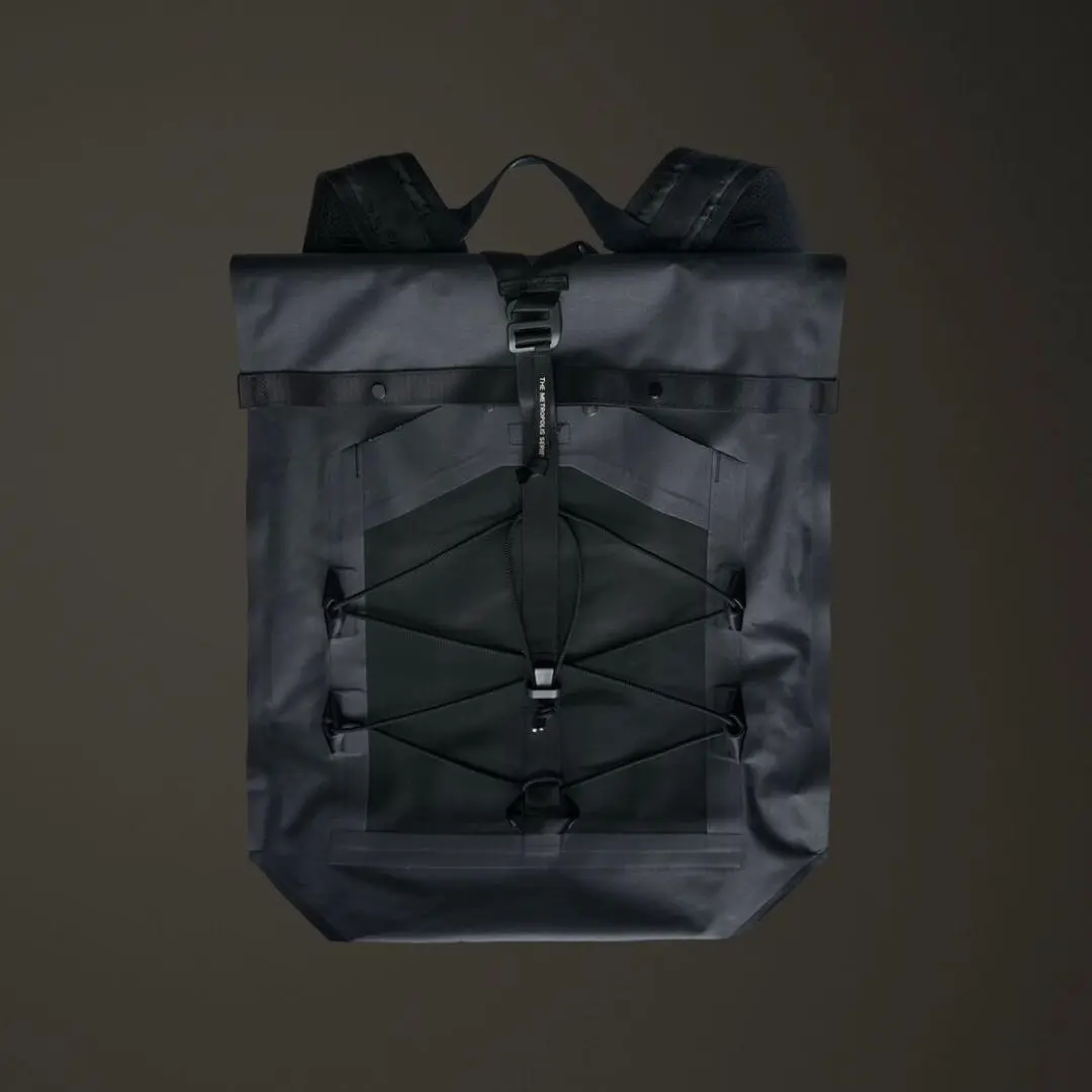 C.P. Company リュックサック レンズディテール クロスボディバッグ Nylon B Crossbody Rucksack | CPC USCA Online Store