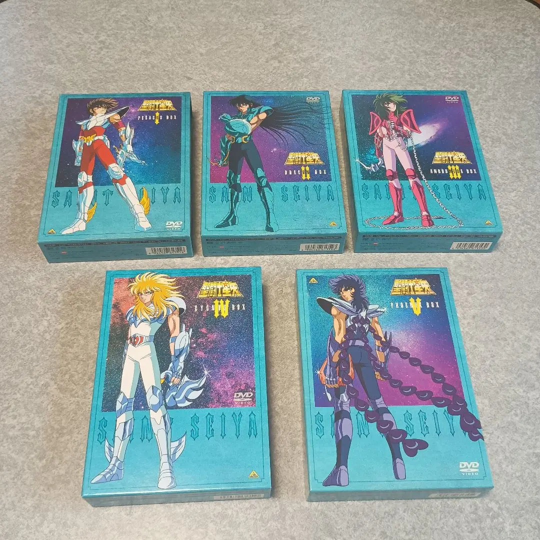 聖闘士星矢Ⅳ キグナスBOX〈4枚組〉フィギュア付き Amazon.co.jp: 聖闘士星矢 DVD-BOX 4 キグナスBOX : 古谷徹