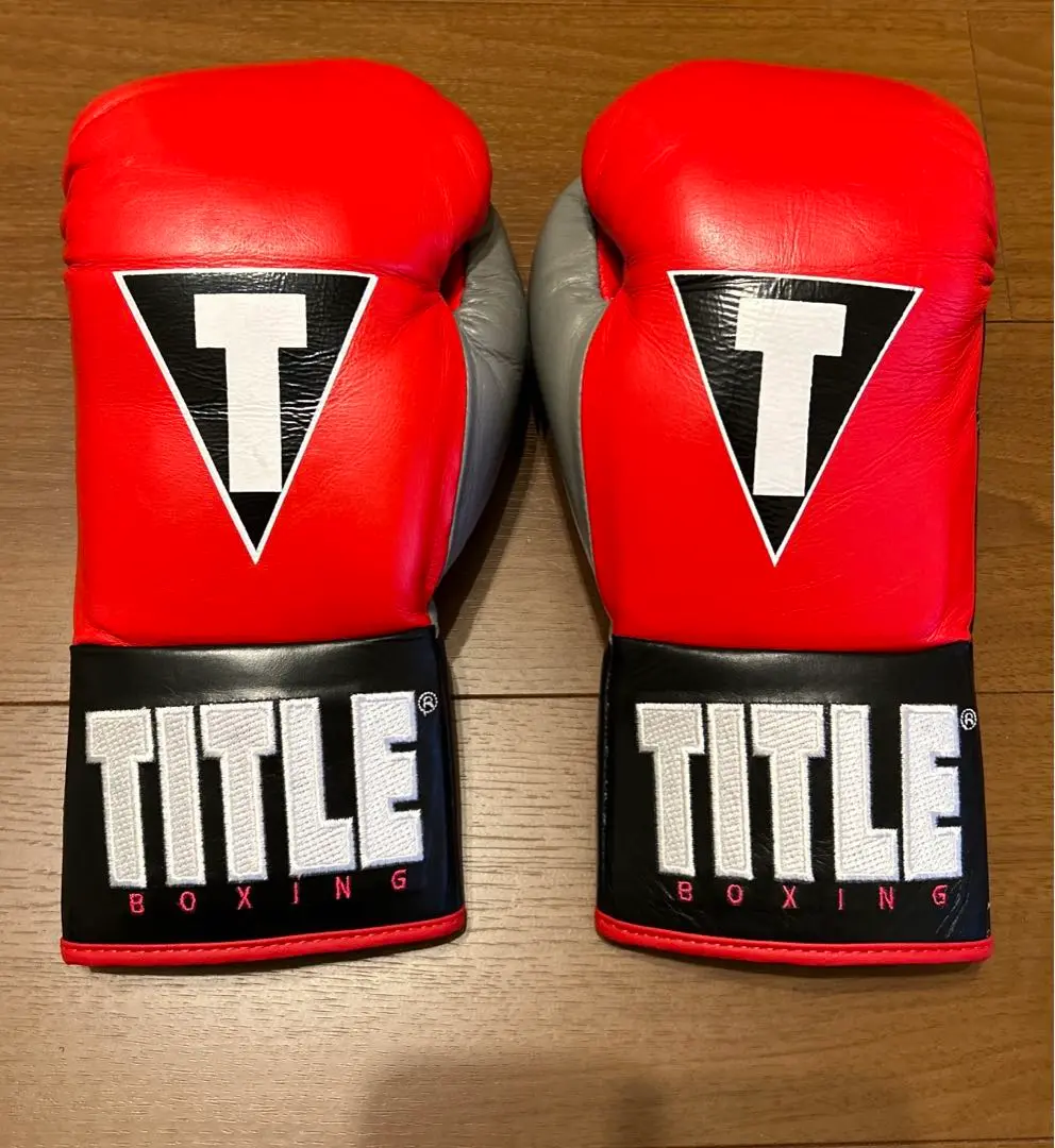 新品未使用TITLE SBG 16RD ボクシンググローブ16oz 新品未使用TITLE SBG 16RD ボクシンググローブ16oz