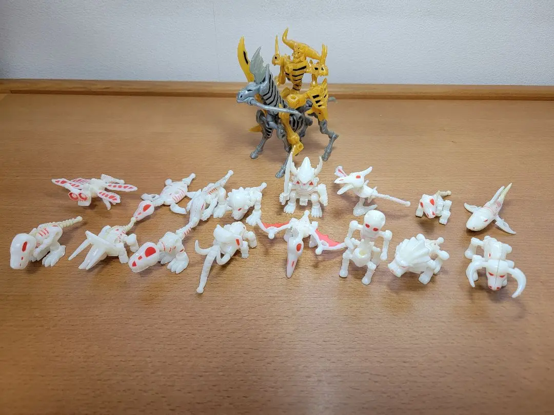 ほねほねザウルス復刻版PLUS　全８種新品未開封セット ほねほねザウルスPLUS全8種セット(フルコンプ) : Chatty Shop
