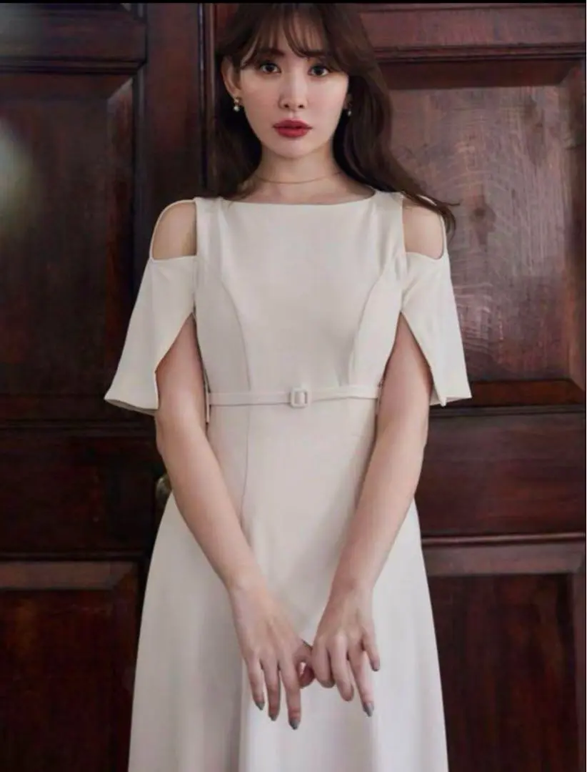美品　Adelaide Slit Sleeve Belted Dress Adelaide Slit Sleeve Belted Dress 今期 今季