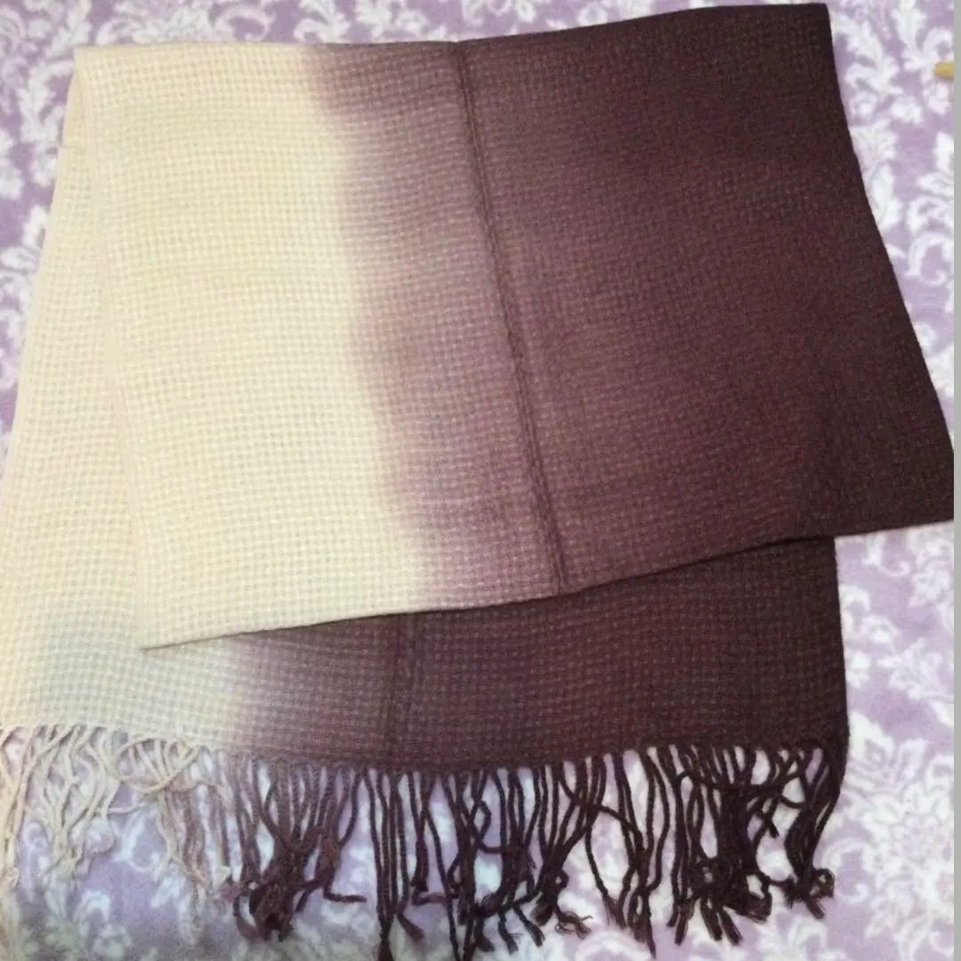Thumbnail of Gradient muffler shawl stole